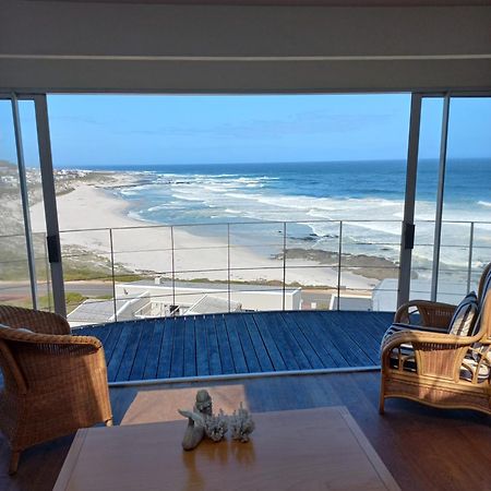 Swept Away Guesthouse - No-Loadshedding Yzerfontein Extérieur photo