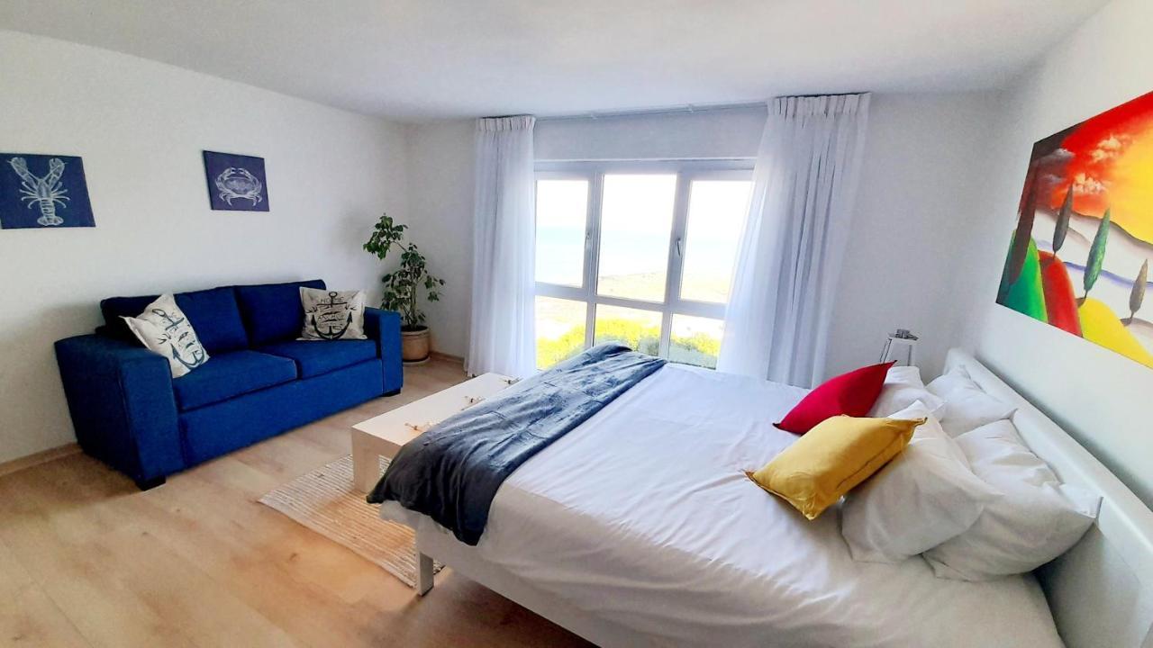 Swept Away Guesthouse - No-Loadshedding Yzerfontein Extérieur photo