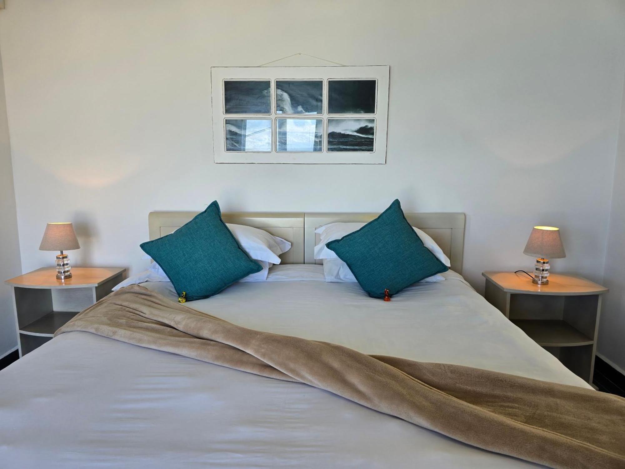 Swept Away Guesthouse - No-Loadshedding Yzerfontein Extérieur photo